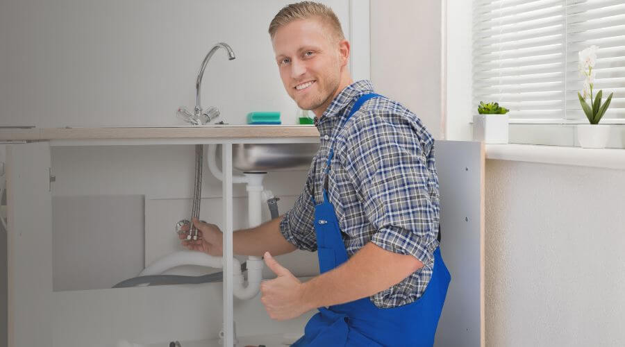 Expert burst pipe repair services in Kansasville, WI